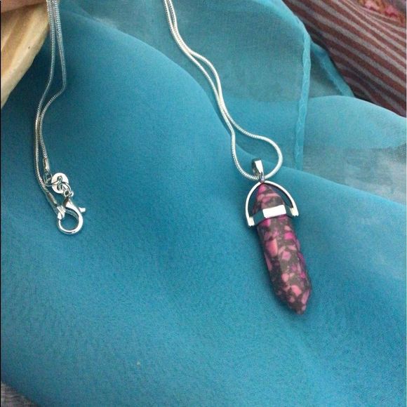 NWT Natural Gemstone 18”Chain & Pendant Pointed Chakra Hexagon Pink Gray - Picture 1 of 13